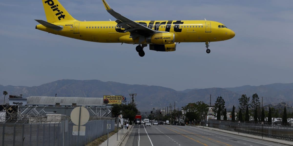 Budget Airline's Bankruptcy Threat Shows Fragility of Low-Cost Model
