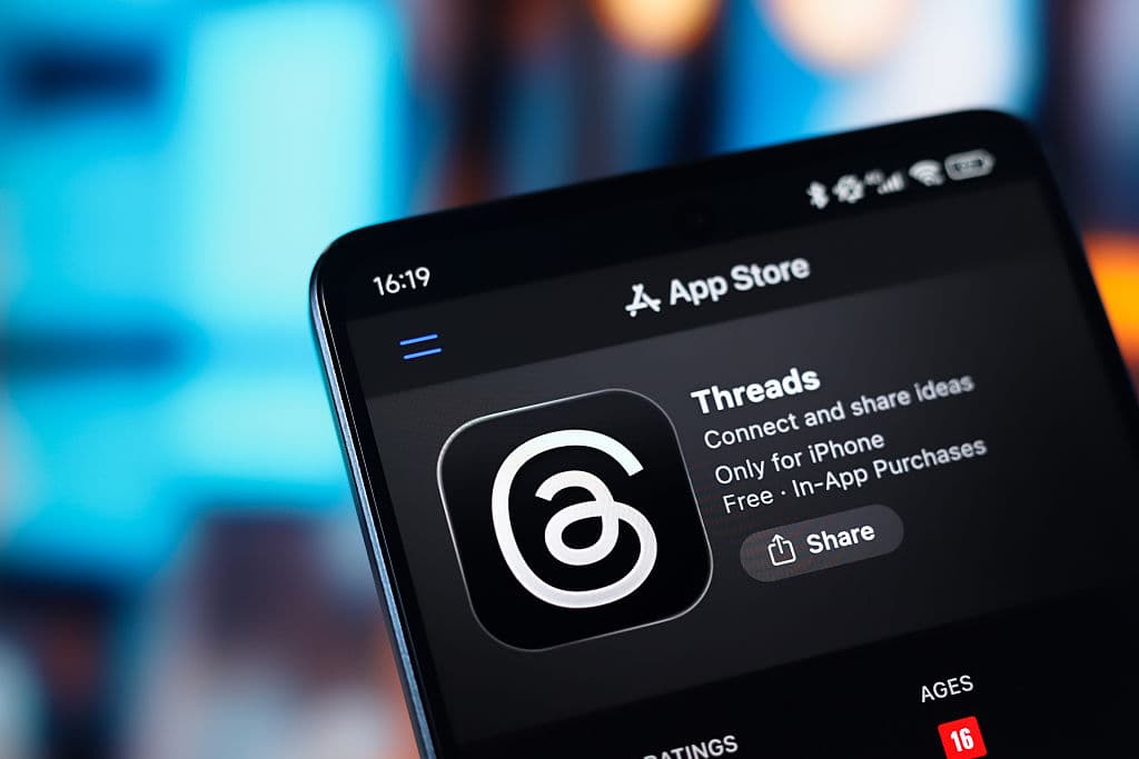 Threads Launches Live Chat Feature to Drive Real-Time User Engagement