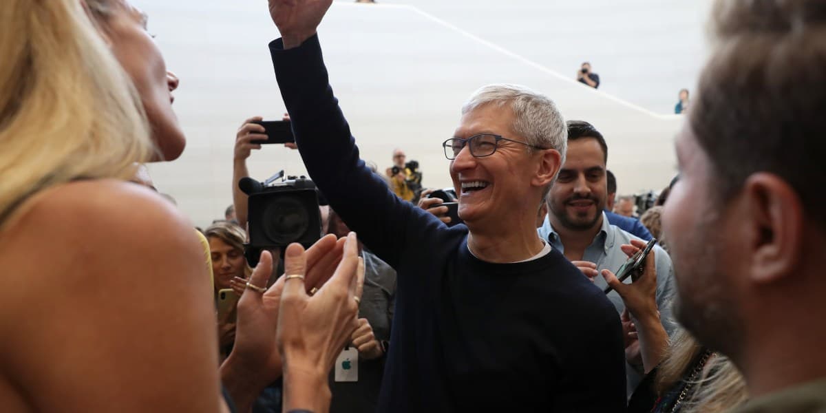 Apple Charts Leadership Succession Plan as Cook Era Evolves