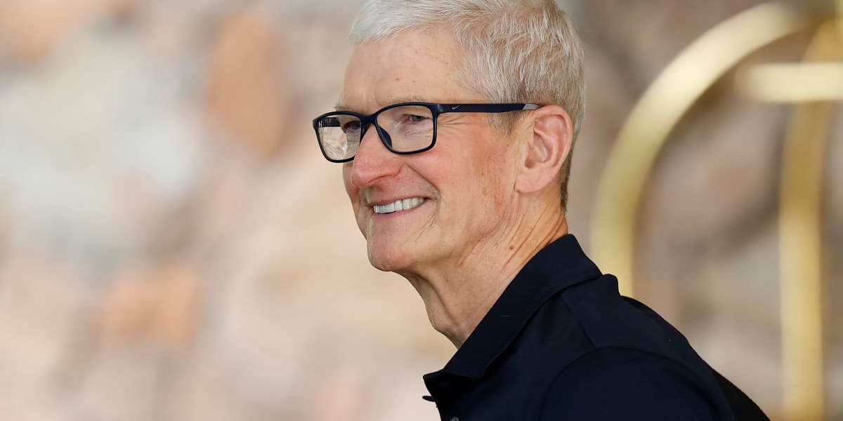Why Tim Cook's Leadership Still Works—And What It Means for Tech CEOs
