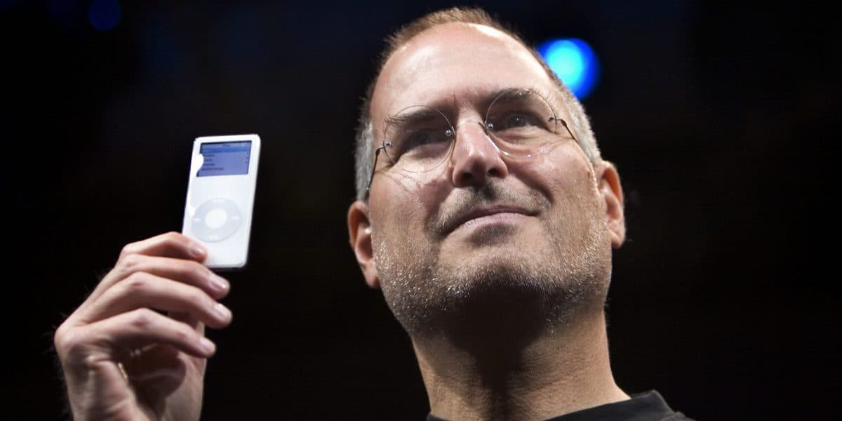 Apple's Major Executive Exodus Signals Shift in Tech Leadership