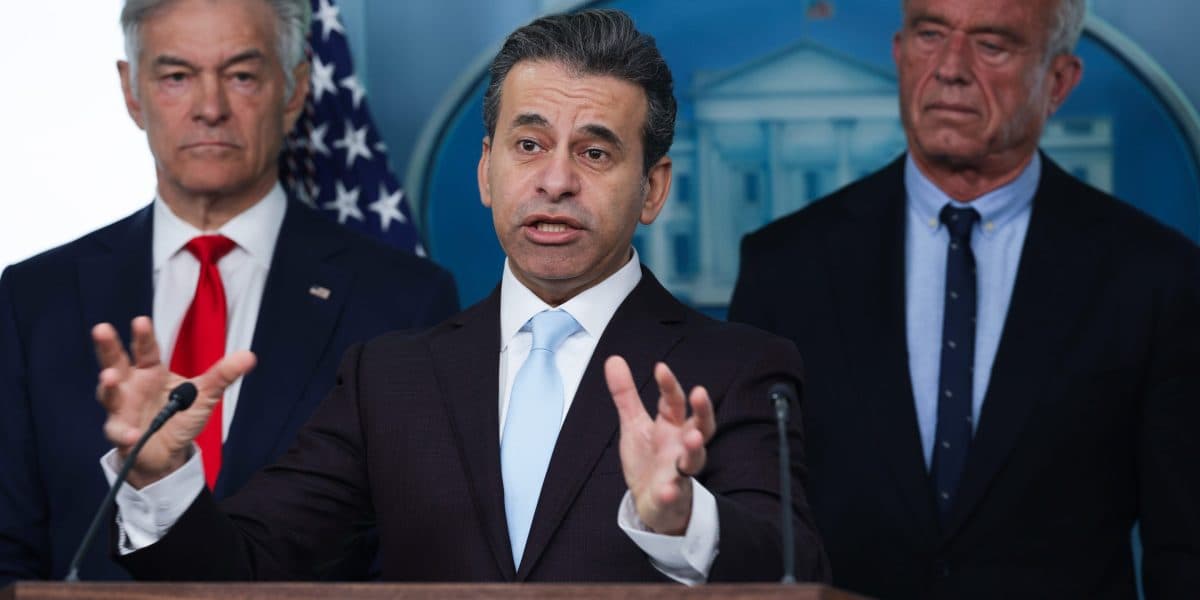 FDA Fast-Tracks Psychedelic Drugs for Mental Health Treatment